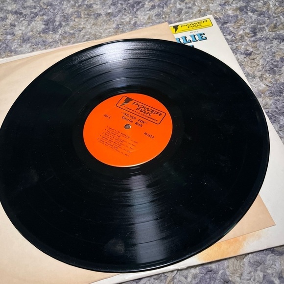 Charlie Rich. - The Silver Fox- vintage vinyl record from 1974 - Picture 6 of 9